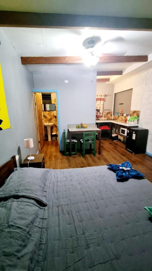 Hostal Henua Roa Χάνγκα Ρόα Εξωτερικό φωτογραφία