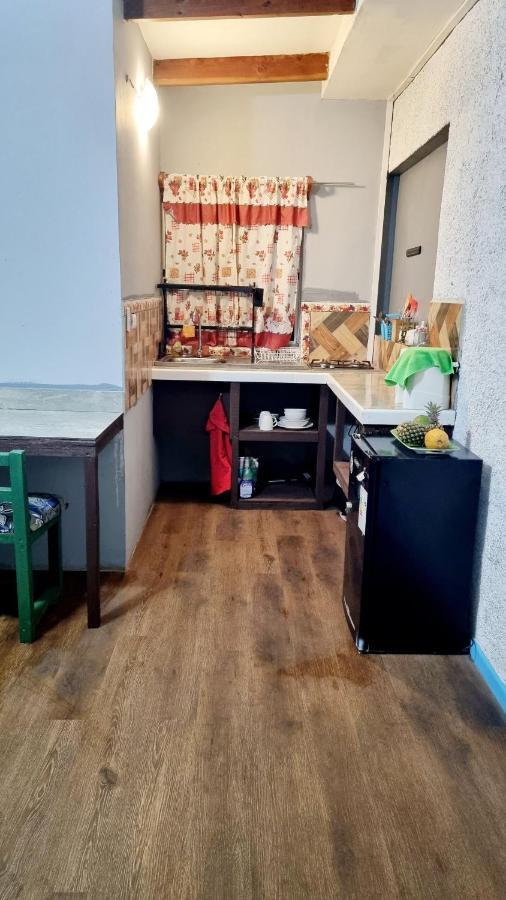 Hostal Henua Roa Χάνγκα Ρόα Εξωτερικό φωτογραφία